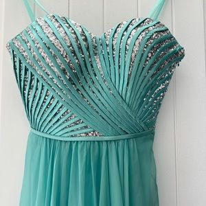 Strapless formal dress